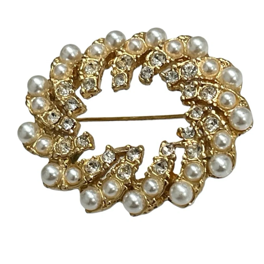 Vintage pearl crystal